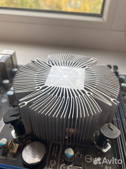 Материнская плата с процессором