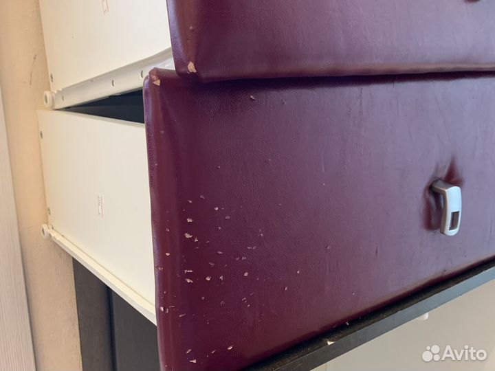 Тумба прикроватная