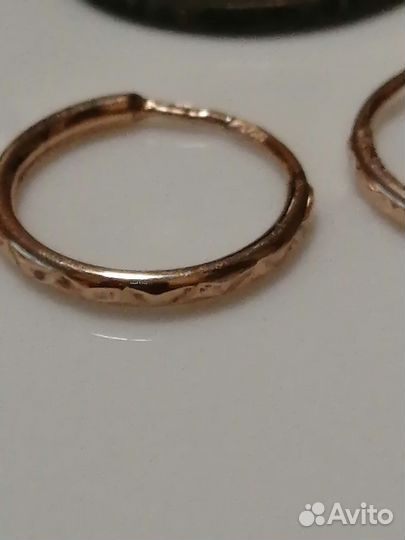 Золотые серьги