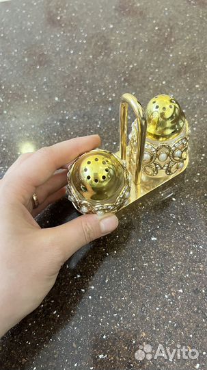 Солонка и перечница