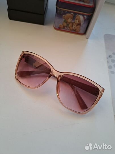 Солнцезащитные очки женские