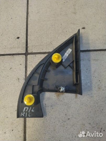 Накладка зеркала передняя левая Kia Rio 3 G4FA