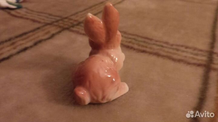 Керамическая статуэтка. Заяц