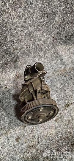 Помпа передняя Suzuki Grand Vitara 2.7 2008