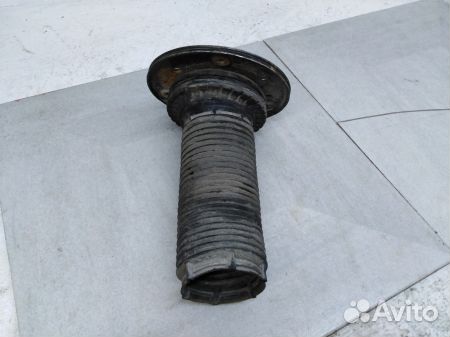 Опора переднего амортизатора 31340606