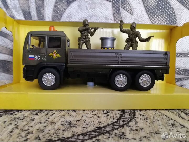 Игрушка грузовик