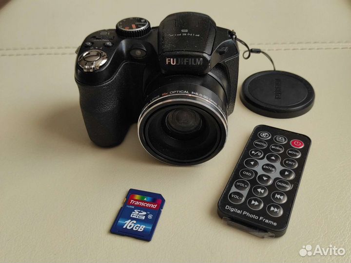 Фотоаппарат Fuji FinePix S2500HD