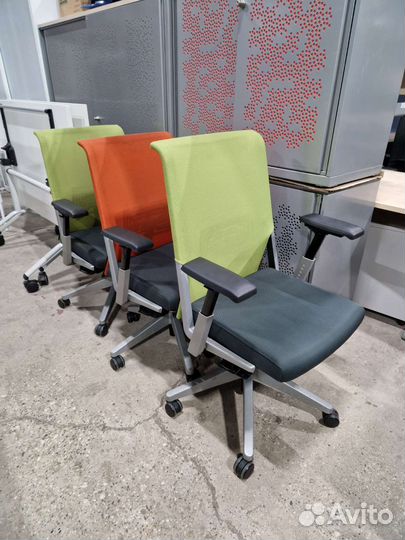 Компьютерные кресла haworth comforto