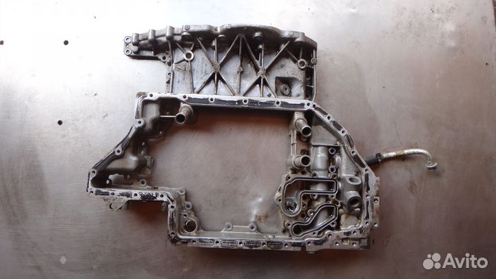 Верхняя часть масляного поддона Audi 4.2 BVJ