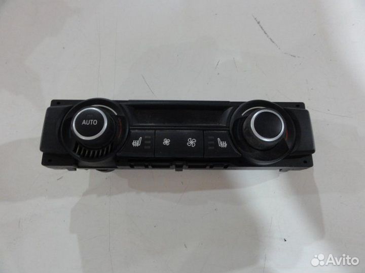 Блок управления климатической установкой задний