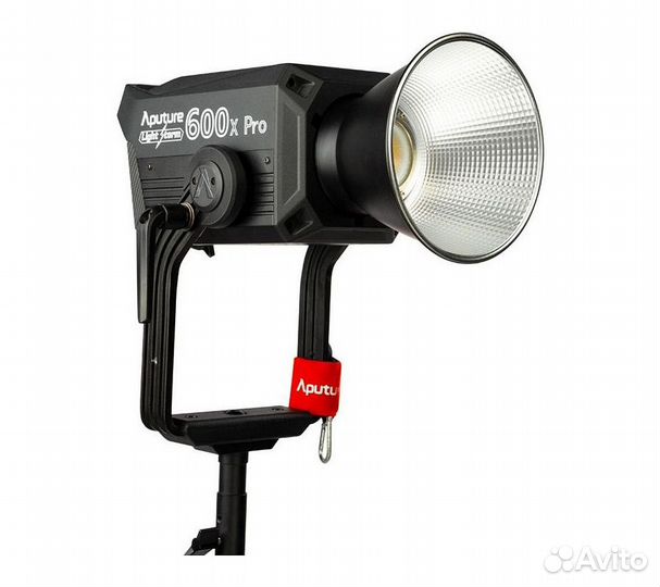 Светодиодный осветитель Aputure Light Storm LS 600