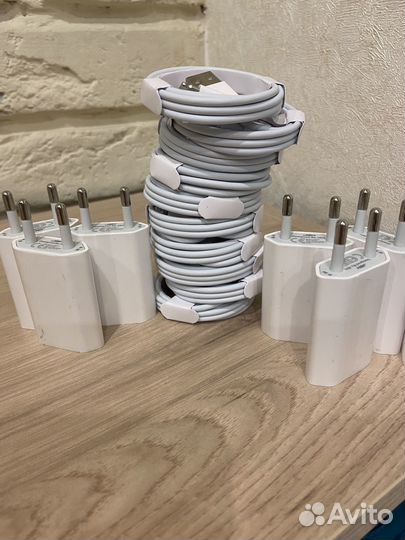 Зарядка для iPhone