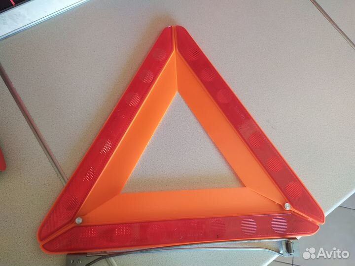 Знак аварийной остановки