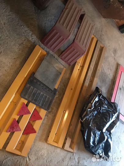 Новый прицеп для автомобиля кмз-8136