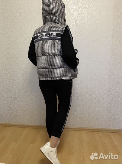 Спортивный костюм женский