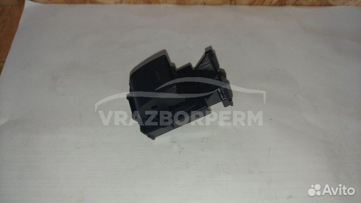 Кнопка стеклоподъемника Toyota RAV 4