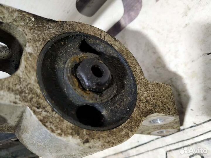 Рычаг передний левый Audi A3 8P 2.0 CCZ 2009