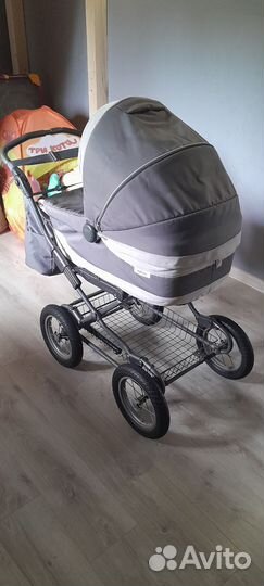 Коляска-люлька (Inglesina comfort)