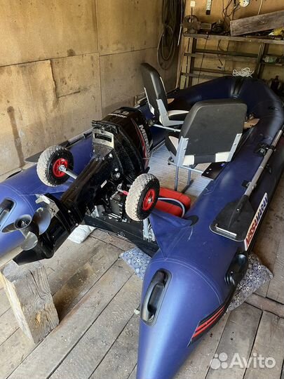 Лодка nissamaran