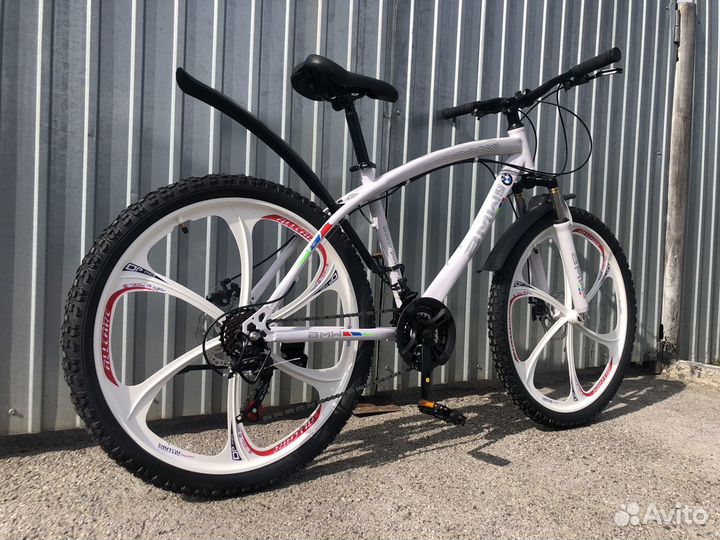 Велосипед BMW