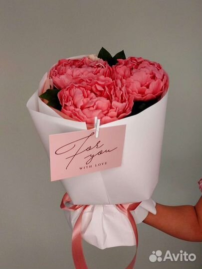 Съедобный букет из шоколадных цветов на 8 марта