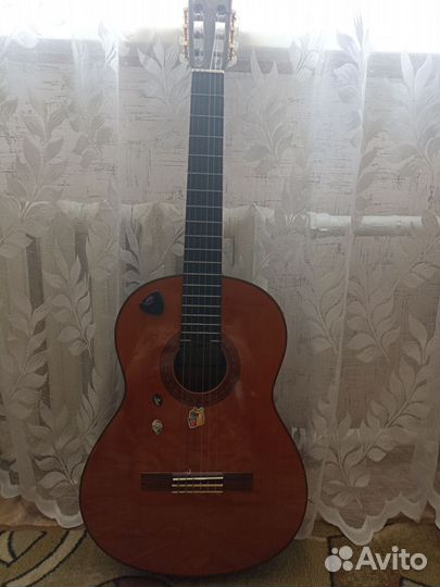Классическая гитара бу