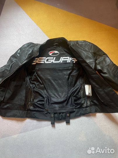 Куртка мотоциклетная женская