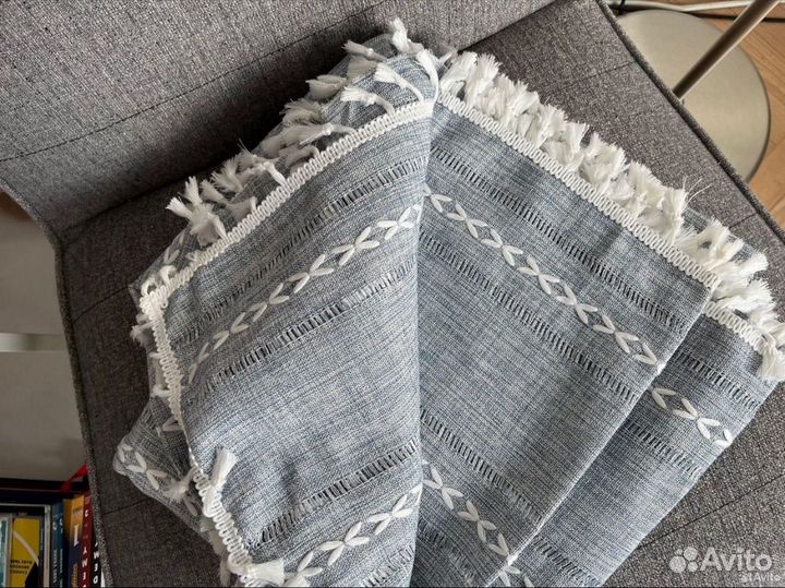 Новая льняная скатерть с кисточками 210 на 285 см