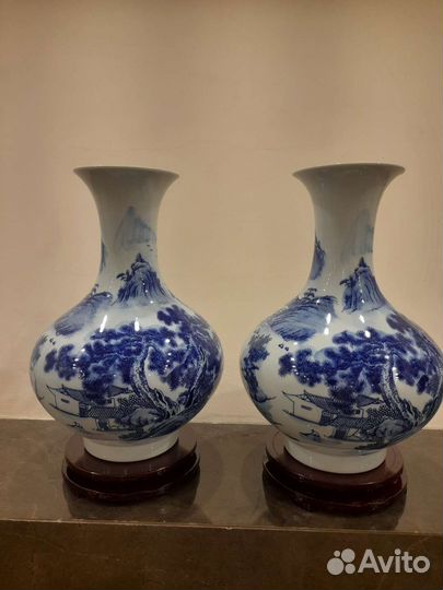 Вазы фарфор Китай 34см