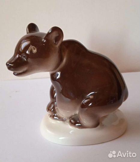 Фигурка медведь, медвежонок фарфор лфз винтаж