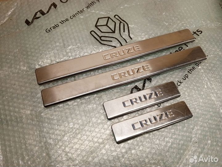 Накладки порогов хром Chevrolet Cruze