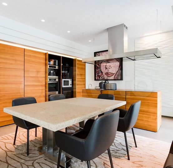 3-к. квартира, 81 м², 3/9 эт.