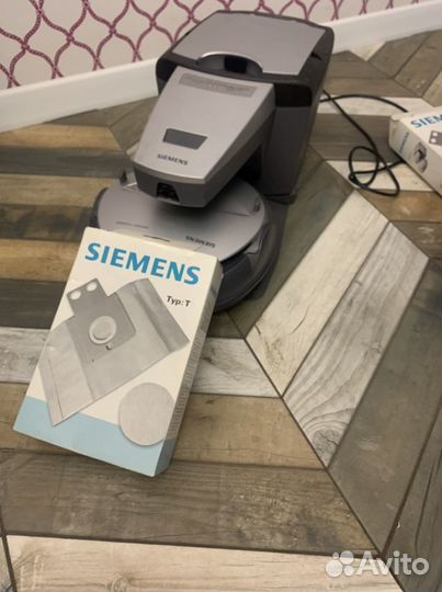 Робот пылесос Siemens