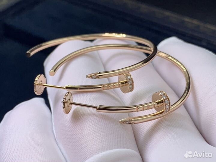 Серьги из золота Картье 0.169ct