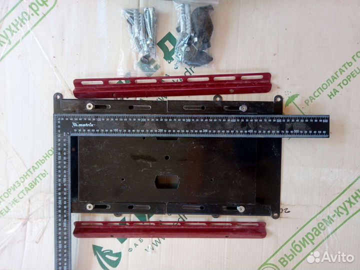 Кронштейн для крепления телевизора и рекл.щитов