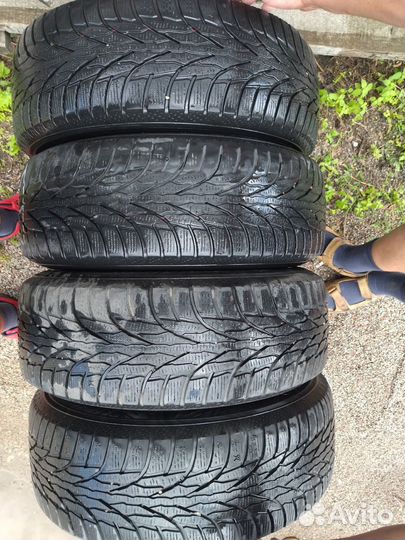 Kumho Ecsta SPT Colored Smoke KU31C Red 225/60 R17