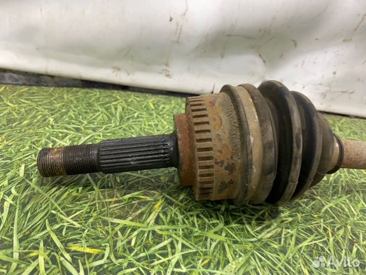 Привод передний правый Nissan Almera Classic седан