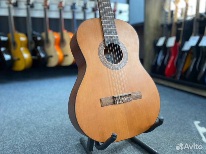 Гитара классическая