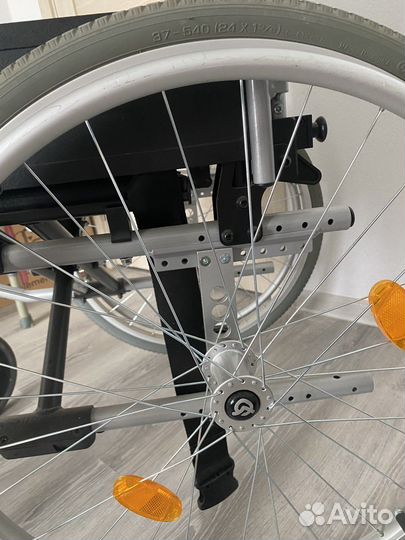 Инвалидная коляска