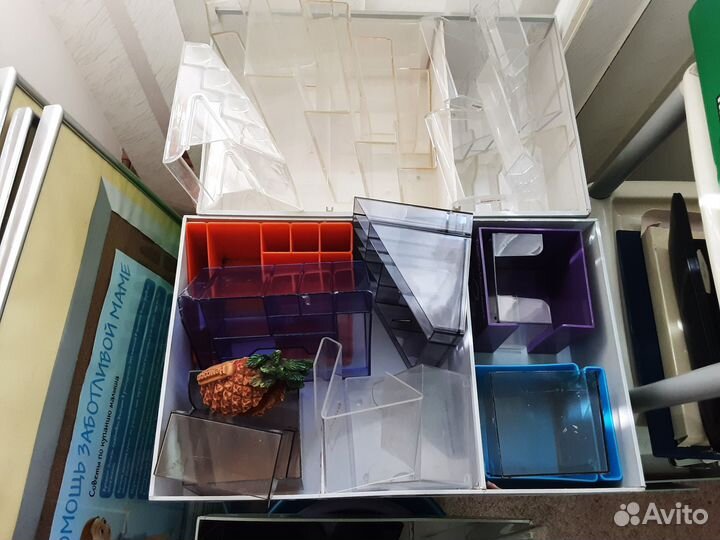 Канцелярия Калькулятор Дырокол Степлер Подставки