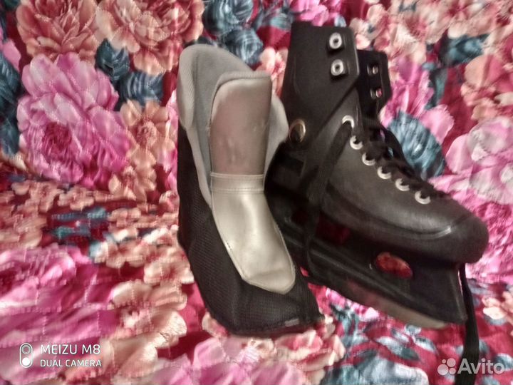 Коньки детские, хоккейные, 35 р