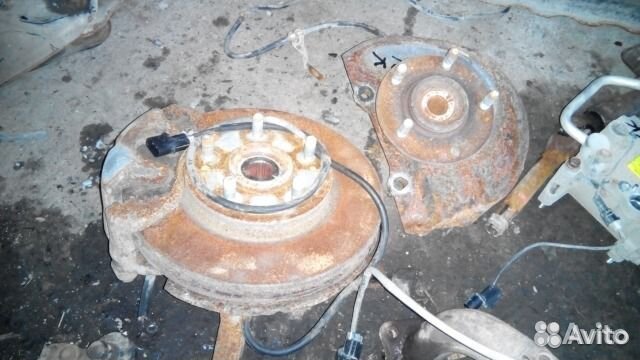 Кулак поворотный Mitsubishi Airtrek