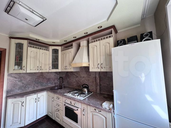 2-к. квартира, 60 м², 5/9 эт.