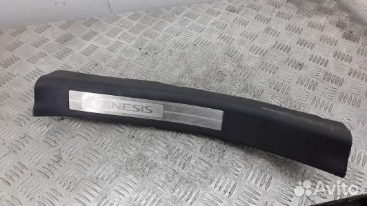 Накладка порога внутренняя левая hyundai genesis