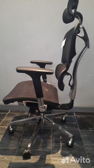 Эргономичное офисное кресло Хироу