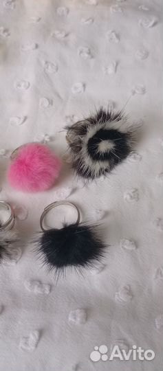 Кольца с мехом, хэнд-мейд