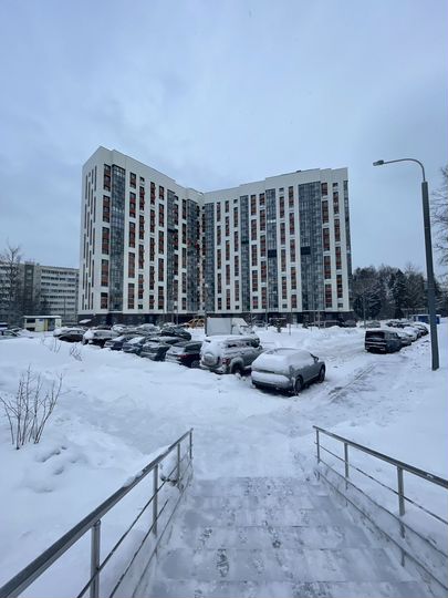 2-к. квартира, 84 м², 4/15 эт.