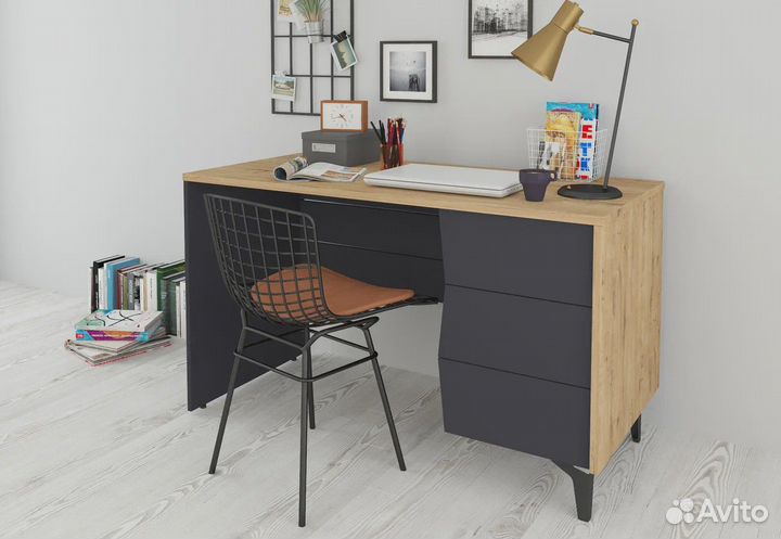 Стол письменный 