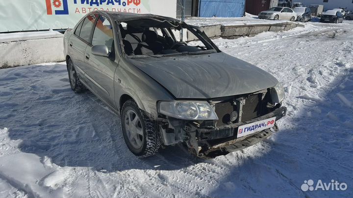 Щит опорный задний левый Nissan Almera Classic (B10) 44030-95F0B