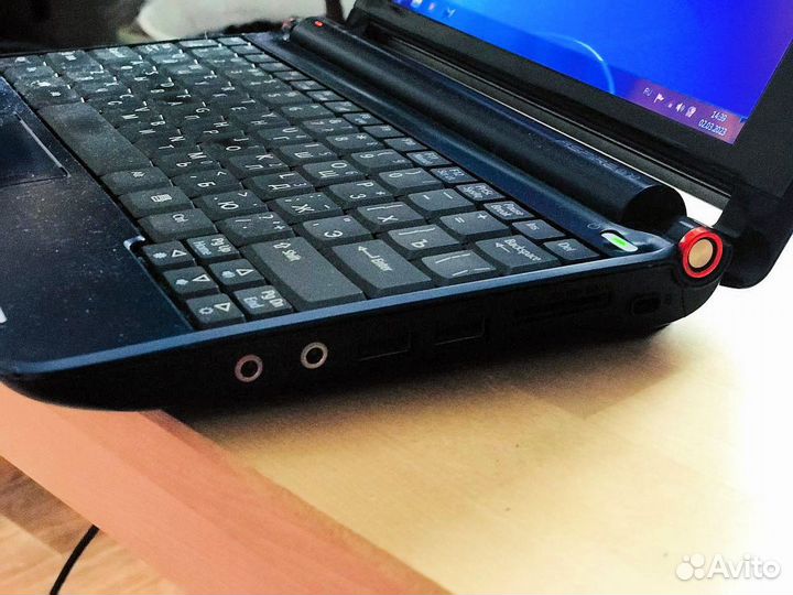 Ноутбук (нетбук) acer aspire one в дорогу